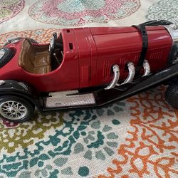 BURAGO 1:24 SCALE MERCEDES BENZ SSK 1928 PLEASE READ