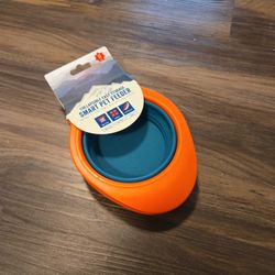 Collapsible Pet Feeder