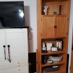 SOLID WOOD BOOKCASE