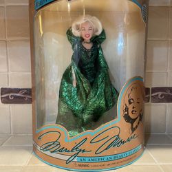 1993 Marilyn Monroe Doll “Emerald Evening Marilyn”