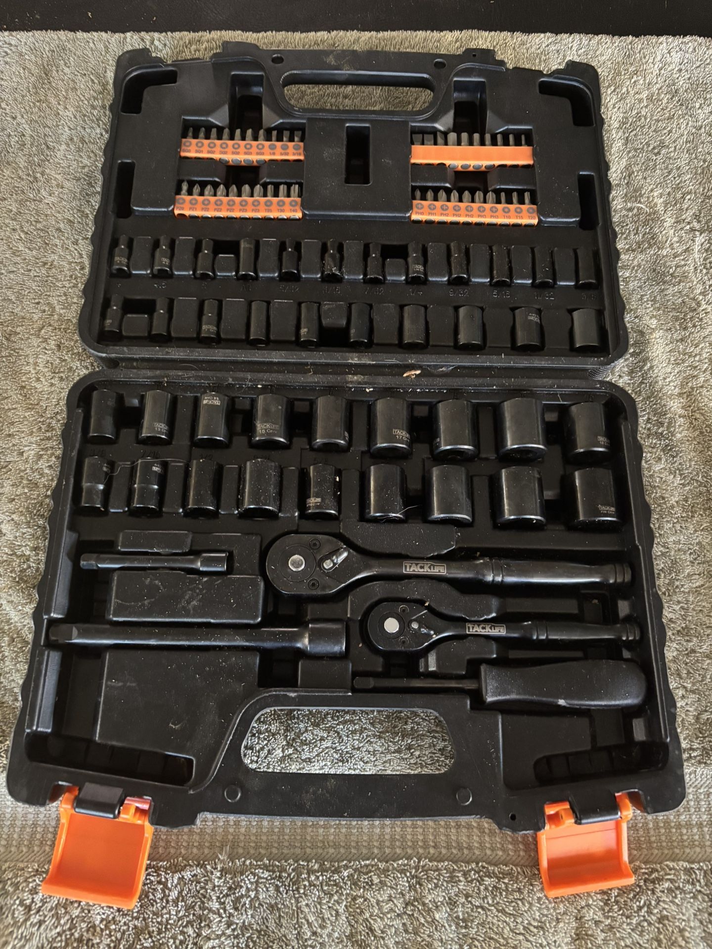 TACKlife Socket And Screw Bit Set. EXCELLENT