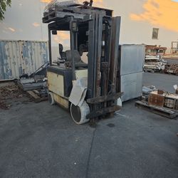 Crown Electric Forklift