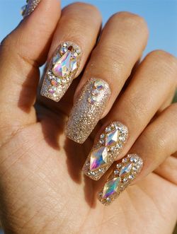 Kiss Majestic Nails High-End Prestigious Mani
