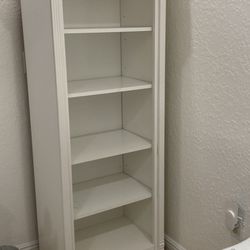 5 Shelf Cabinet, Made By Bellini , High End Furniture , Great Quality. 