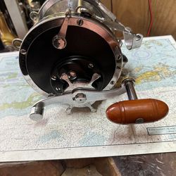 Late 1940’s to Early 1950’s Penn Senator 12/0 (please read description)