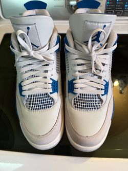 Air Jordan 4 Retro Military Blue
