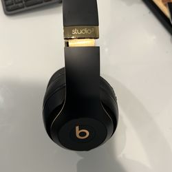 Beats Studio3 wireless headphones