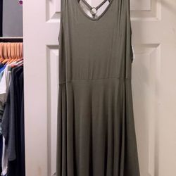 New women’s sundress size medium