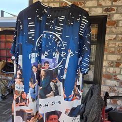 "Friends" t-shirt size 2X