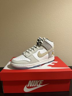 Nike Dunk Gold Mountain