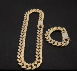 New 18 k yellow gold Cuban iced out chain and bracelet
