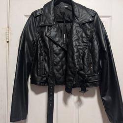 NEW FASHION NOVA LEATHER JACKET 