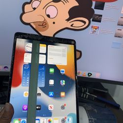 Working Perfectly Fine. Just Cracked Front Screen. 