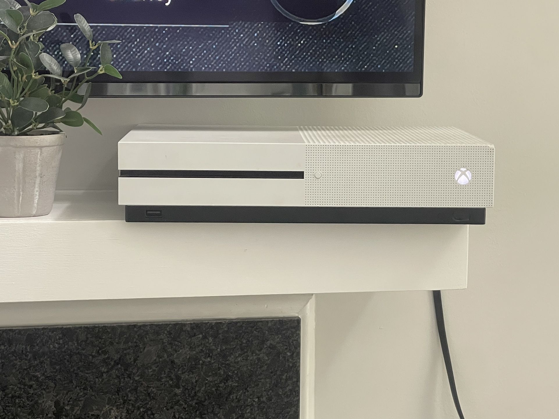Xbox One S (Console Only)