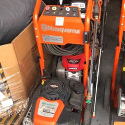 Husqvarna 3100 PSI Gas Power Pressure Washer 