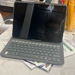 Broken iPad $100