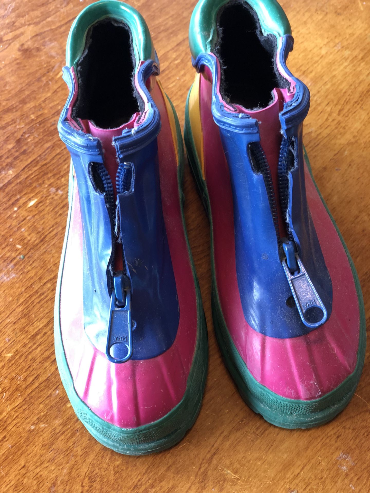 A Rain Boots for kids, size 10