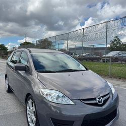 MAZDA 5 AÑO 2010