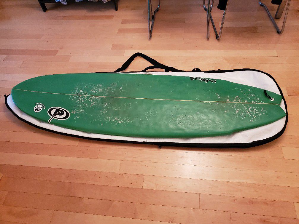 Surfboard 5'11"