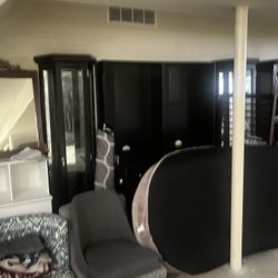 FURNITURE NEED GONE