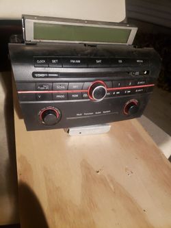 Mazda Factory AM/FM CD Radio