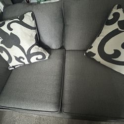 Gray Houndstooth Sofa & Loveseat Set 