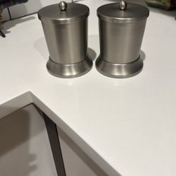 Like New  Bathroom Container Set