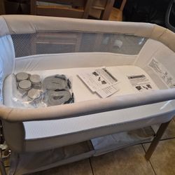 Baby Bassinet/crib Or Changing Station
