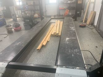 Challenger drive on lift