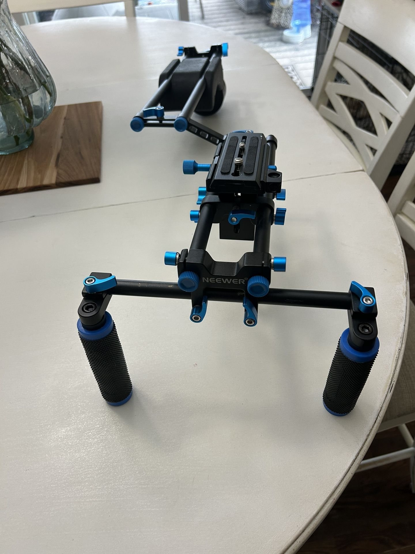Neewer Camara Stabilizer