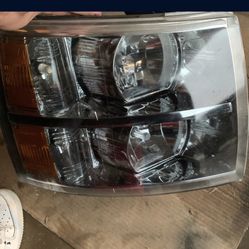 07-13 Headlights Good Condition