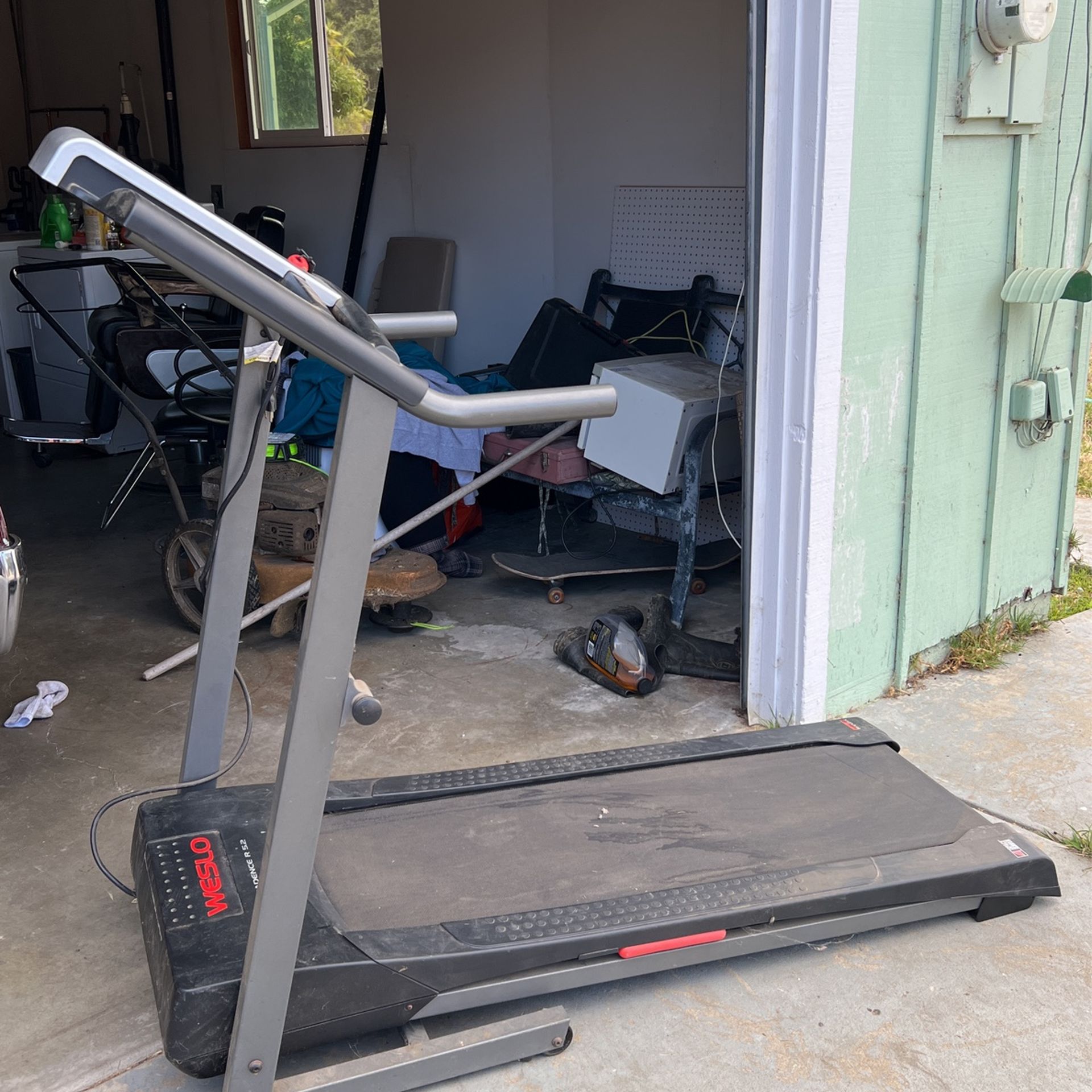 Excellent running machine