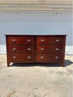 ‼️Fairmont Designs 6 DRAWER DRESSER‼️FOR SALE 175$ OR BEST OFFER‼️GOOD CONDITION‼️DELIVERY AVAILABLE🚚