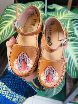 Huarache De Nina Virgen De Guadalupe 