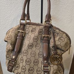 Michael Kors purse