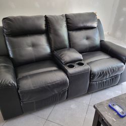 Loveseat 