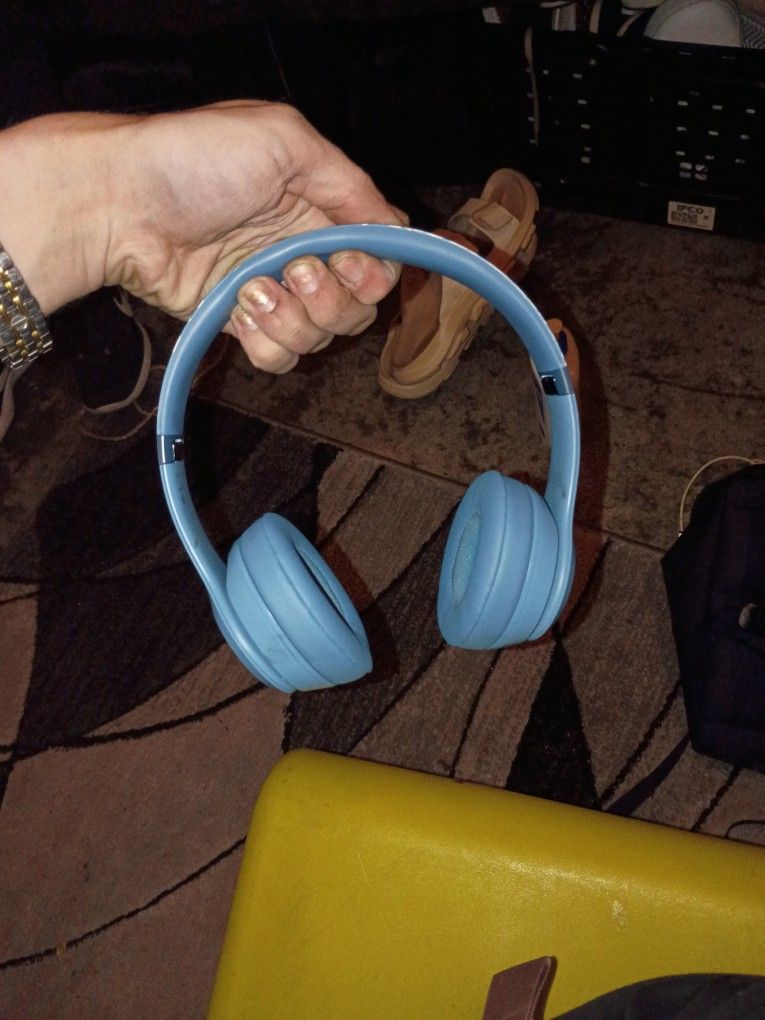 Beats Solo 4