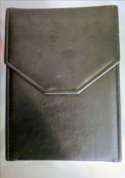 Black leather case new jewlery necklace 8x6 in