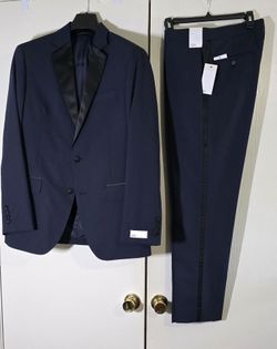 ** New** Men's Navy Tuxedo