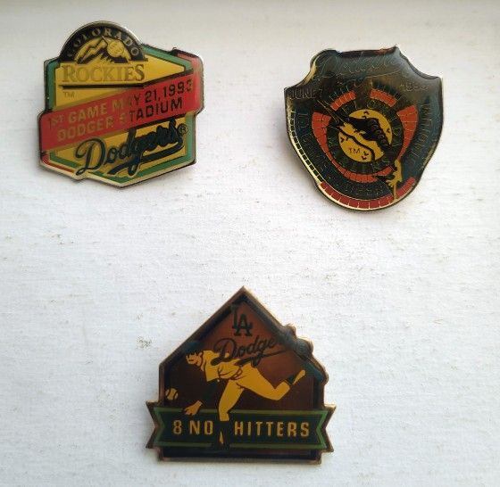 LA dodgers pins
