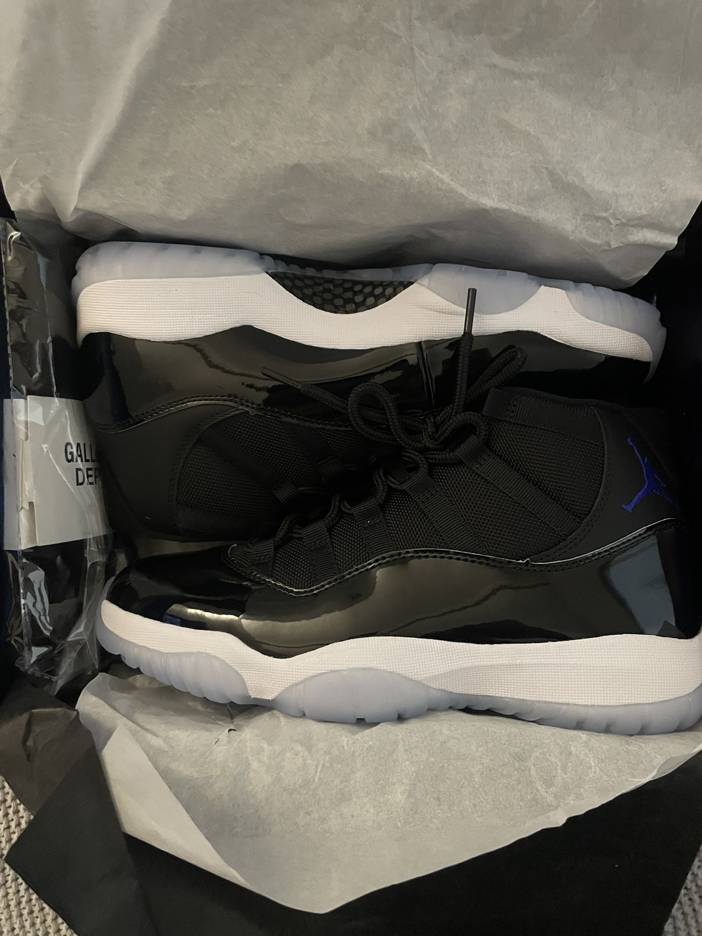 Jordan 11 Spacejam 