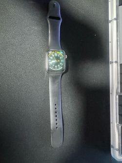 Apple Watch Series 4 44mm Cellular With Charger
