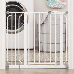 Regalo Easy Step Metal Walk-Through Safety Gate