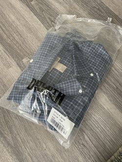 Duluth Trading Men’s long sleeve blue checkered shirt by