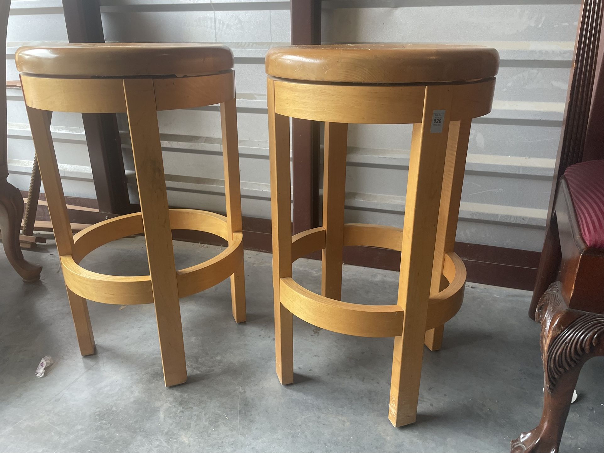 2 Bar Stools
