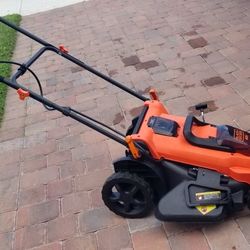 Black & Decker battery mower
