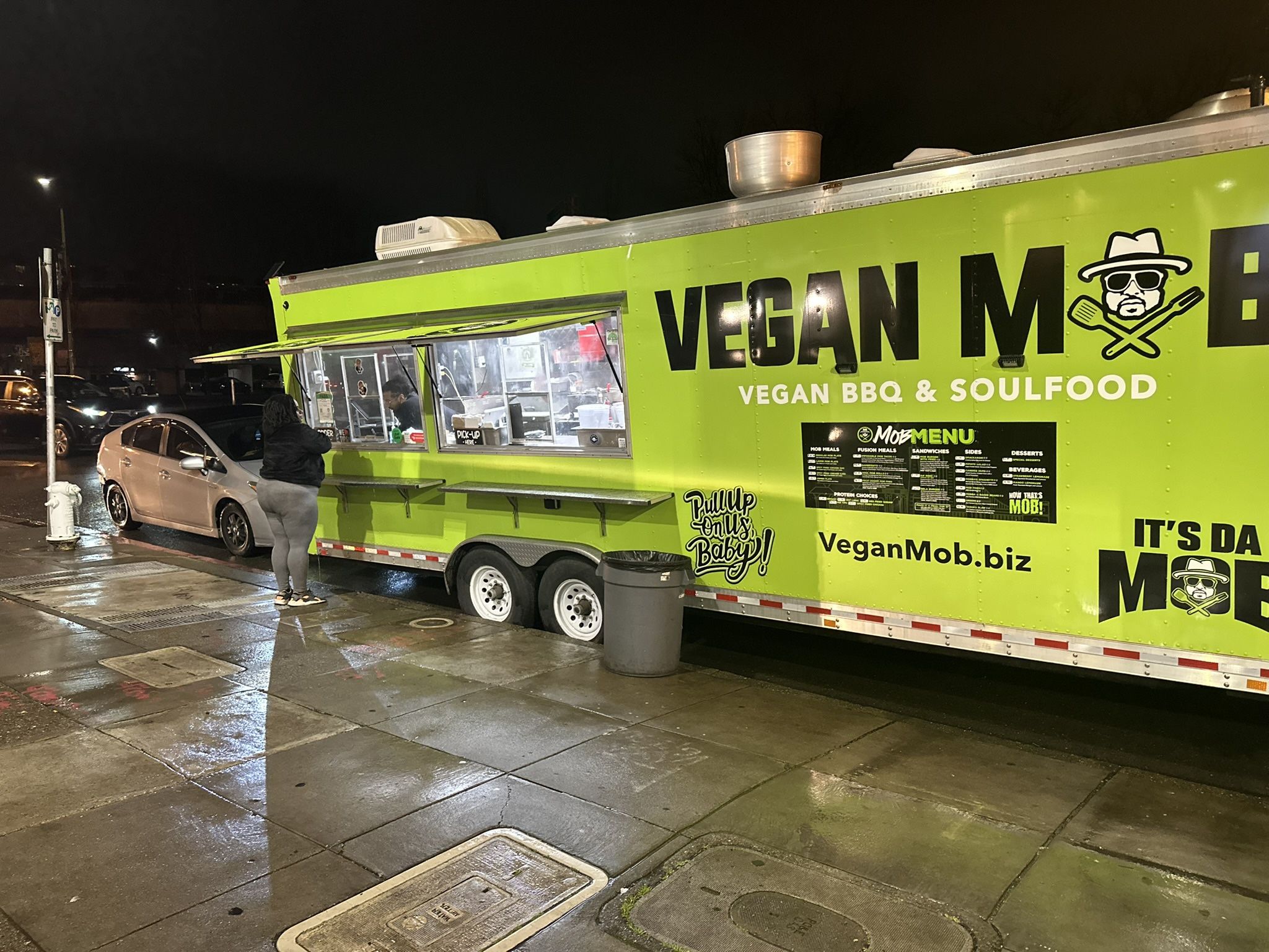 FOOD TRAILER FOR SALE! IN PERFECT CONDITION, INSIGNIA READY!