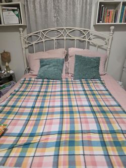 Full size Bed/ Cama full