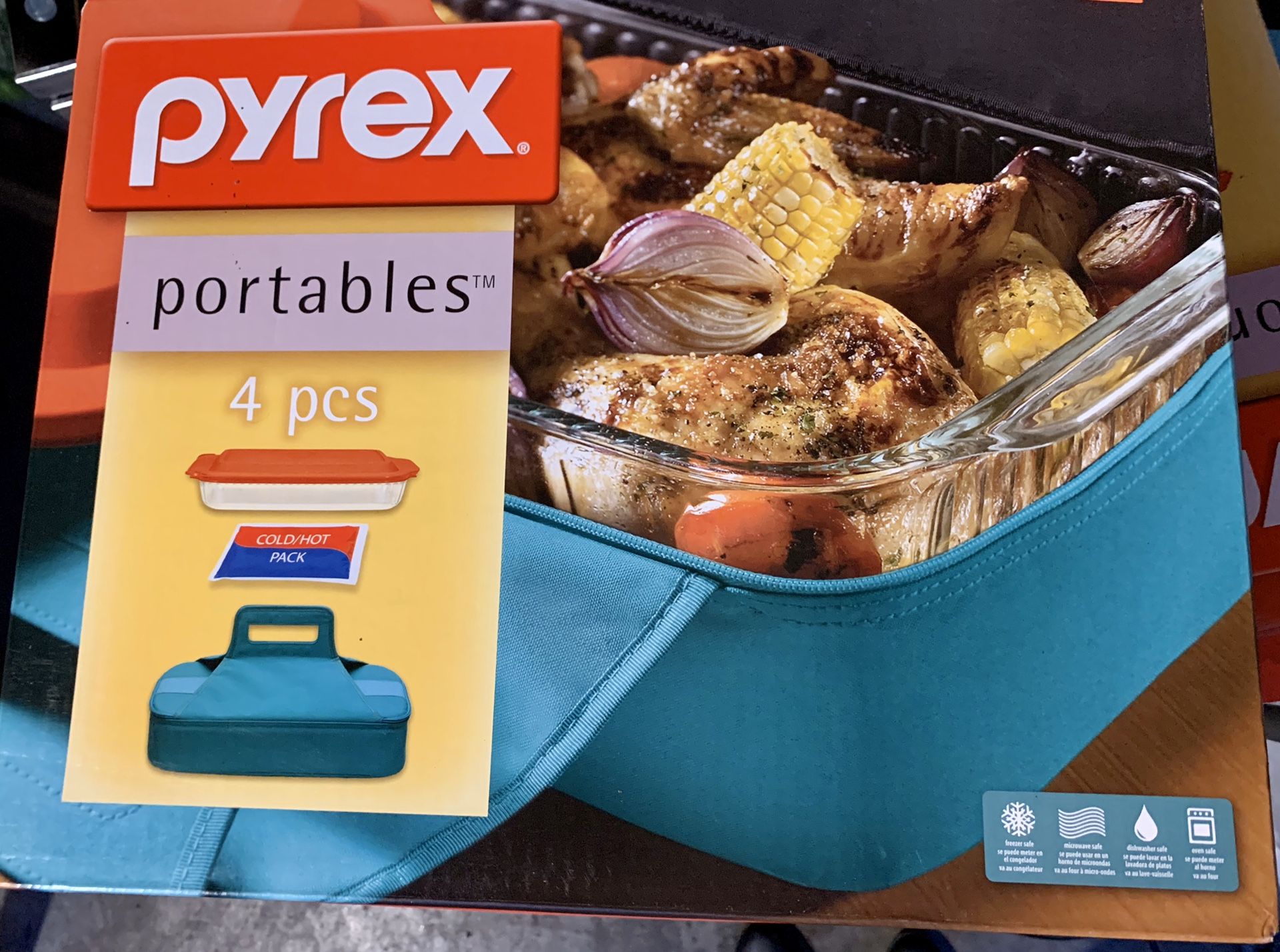 Pyrex: portables - 4 pc set. BRAND-NEW in box!