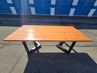 Kitchen table